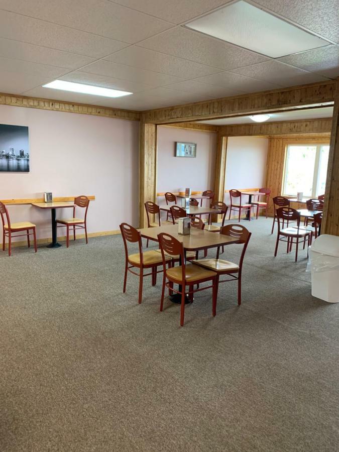 Exploits Inn And Suites Botwood Buitenkant foto