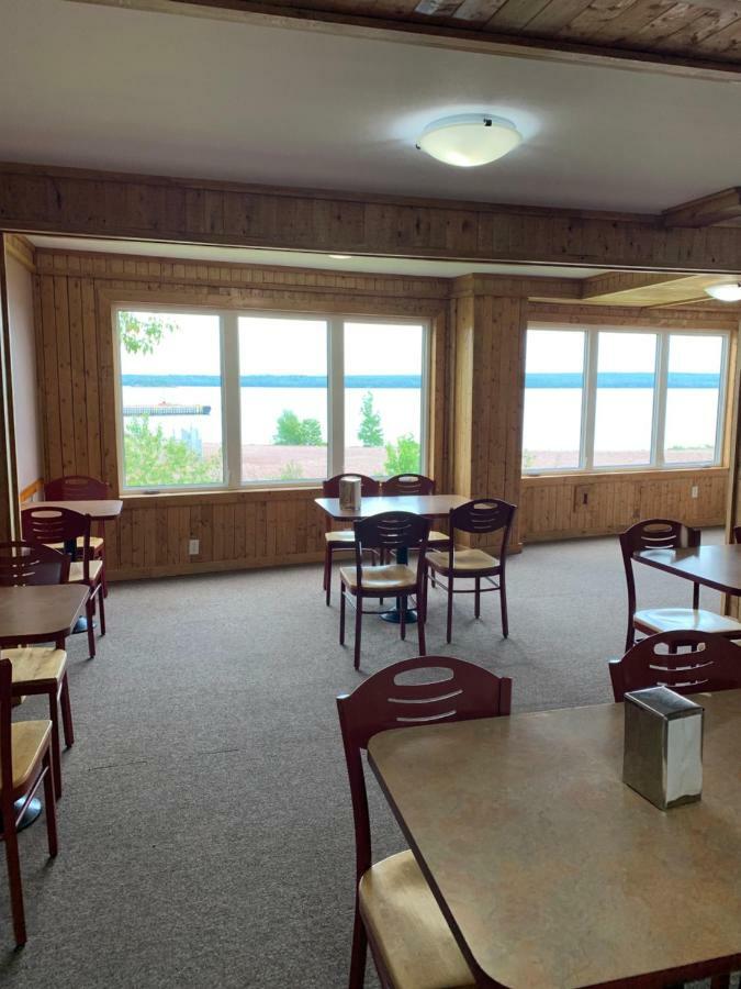 Exploits Inn And Suites Botwood Buitenkant foto
